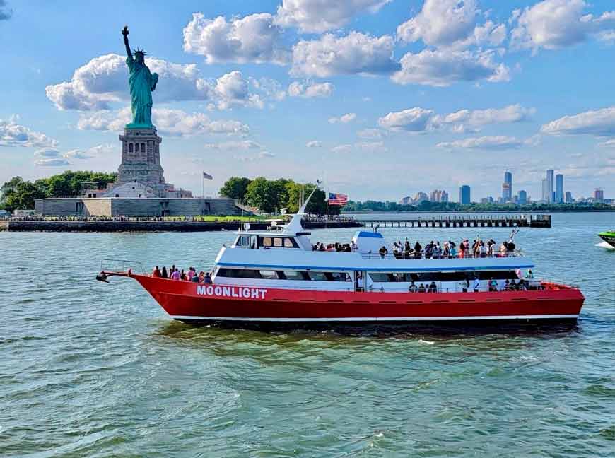 New York skyline cruise gallery image